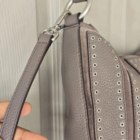 Michael Kors Hobo Bag Brooklyn Grommet Large Leather Studded Women Tassles Y2k - Picture 9 of 16